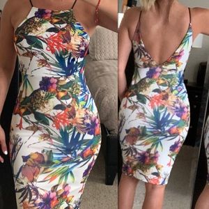 Multicolored midi dress with black straps